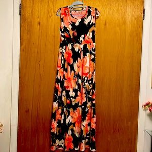 Brand New - Never Worn - Maxi Dress